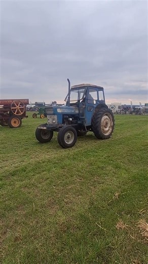 Ford 4000 vintage tractor parade with commentary Southwell ploughing match 2025
