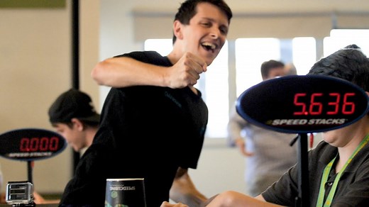 Top 5 Fastest Rubik's Cube Solvers (with Videos)