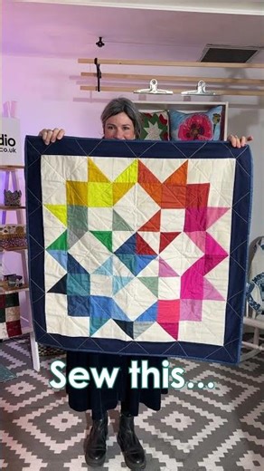 Make this from a ‪@modafabrics‬ Charm Pack using a free quilt pattern 🌈