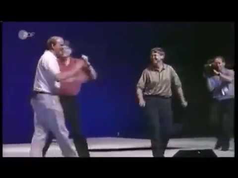 Bill Gates and Steve Ballmer dancing - Windows 95 launch