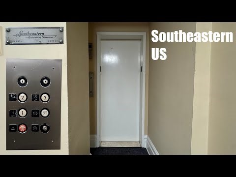 Weird US/Southeastern Elevator at the Athens City Hall