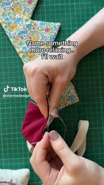 Understanding Ladder Stitch: Definitions and Techniques