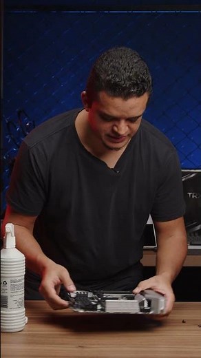 THE RIGHT WAY to remove and apply THERMAL PASTE to the processor 🔧