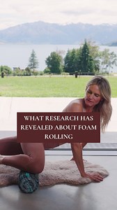 A recent study found those who used a foam roller to stimulate fascia burned 168 more calories per day 🔥 When you combine this technique with our 21-day Taller, Slimmer, Younger program, the results are truly undeniable. Join me on the foam roller to transform your body and ignite your metabolism. Don’t miss out – comment SUMMER below to sign up and learn more. 💫 | Lauren Roxburgh