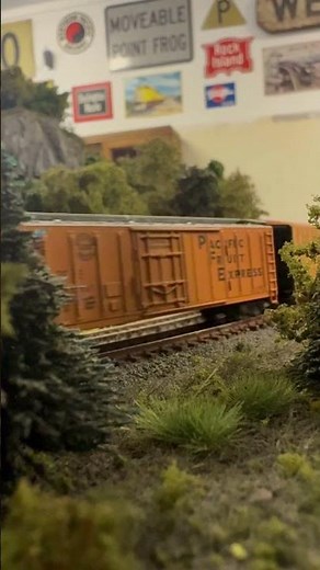 Rasch studios n scale custom southern pacific 1960s freight train Kato 1:160 gauge atlas caboose SP