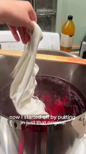 In depth Rit Dyemore tutorial - dyeing vintage synthetic fabrics pink! #vintagefashion #90sfashion #rit #ritdye #ritdyemore #geminivtg #dyeingclothes