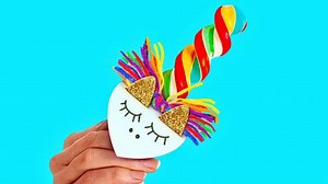 576K views · 521 reactions | 34 DIY Valentine's day gifts for your loved ones. | 5-Minute Crafts Family | Facebook