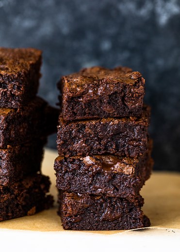 Easy One Bowl Fudgy Cocoa Brownies