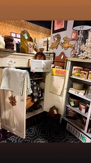 Fargo Antiques & Repurposed Market on Reels