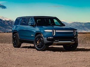 The 2022 Rivian R1S is a Sensational EV with a Few Issues: Review