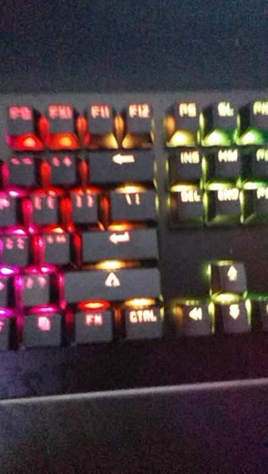 how to change the color of ur keyboard