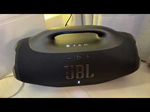 Unboxing JBL Boombox 4
