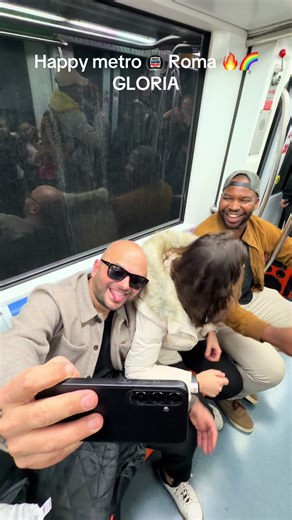 Happy metro 🚇 Roma 🔥🌈GLORIA ITALY | metro