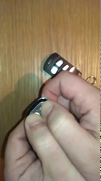 Universal Cloning Remote Control 433.92 MHz | Tecmania