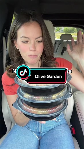 Beef tortelloni hit the spot #olivegarden #mukbang #fastfood #eatingvideo #foodreview