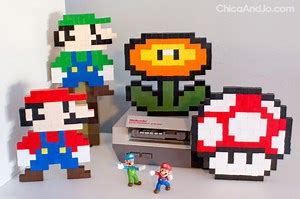 8-Bit Super Mario Brothers Pixel Art (Free Pattern) | Chica and Jo