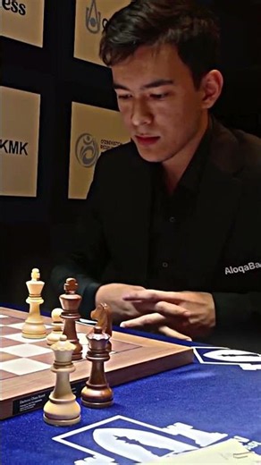 Nodirbek Chess PUMP FAKES Ian over the board 😂 have you ever seen this move before!?