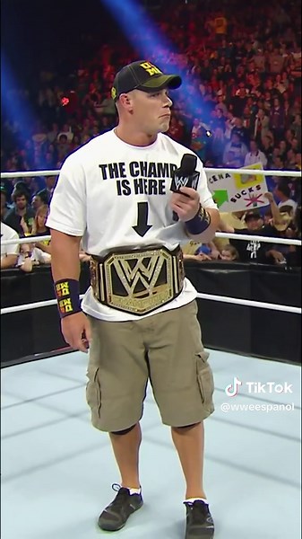 John Cena siempre quiso darle gusto a todo el Universo de WWE haciendo de todo 😅