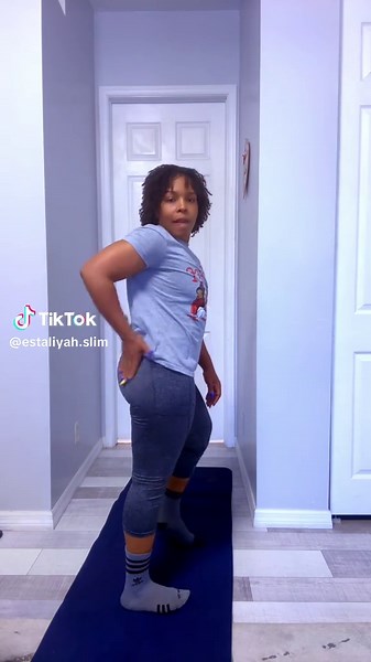 50 each side for hips & glutes — let’s build that shape! 30 days challenge Do this daily: 50 each side = Snatched hips, round glutes, strong sides 💪🍑 #homeworkout #challenge #fyp #haitiantiktok #trending @Prezidan 5_de ELLE DORCE👸 @Laineda D Realest 🇭🇹 @Manoushow509 @Madame Catou Plaisir @🚀WANES OFFICIEL 🌍 @CoriTokSecrets