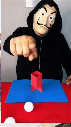 "Master the Art of Vanishing! Incredible Magic Trick Revealed!"