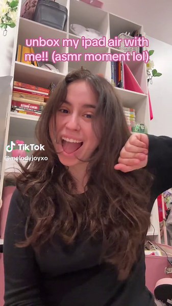 Unboxing iPad Air 5th Gen: College Student Excitement!