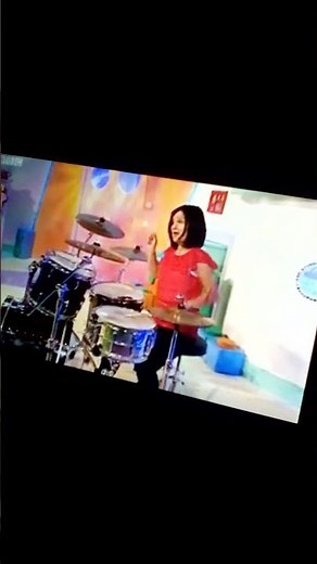 Pui can play the drums clip from Show Me Show Me Series 2 Episode 5 Drums and Giants Shoutout video