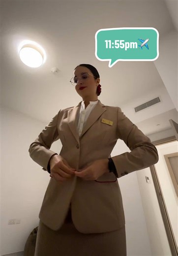 Emirates Airlines: Experience First Class Service