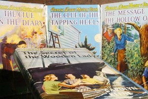 Valuable Vintage Nancy Drew Books & the Clues to Finding Them | LoveToKnow
