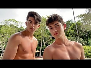 OUR FIRST NIGHT IN THAILAND!