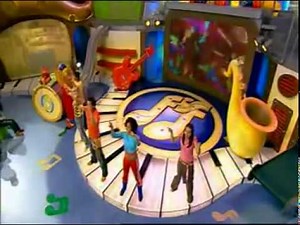 Fun song factory - build a house