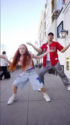 11 year old girl asks to dance with me and this happens 🤯