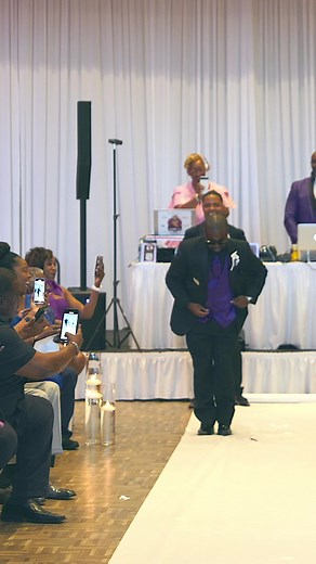 54K views · 2.7K reactions | Someone need to let me be the flower guy at their wedding.  | Terry Bаms | Facebook