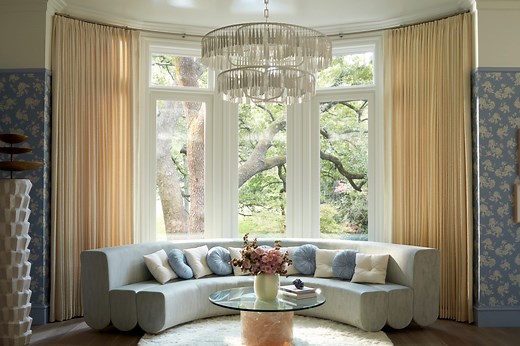 How to Decorate a Room with a High Ceiling, According to Designers