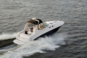 A Complete Guide On Average Boat Speeds (Pontoon, Sailboats, And Cruisers) - ExplorOcean.org