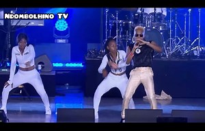 Innoss’B Prestation Live Festival #La Nuit de la RDC 🇨🇩 Expo 2022 #DUBAI 🇦🇪 https://youtu.be/zf3H_Zw_lMI | Ndombolhino