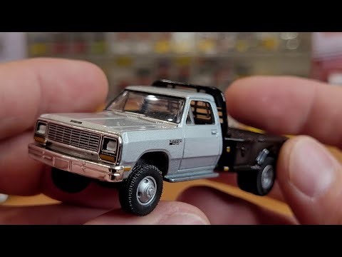 Greenlight Square Body and Full Size Trucks - 1/64 Scale Review!