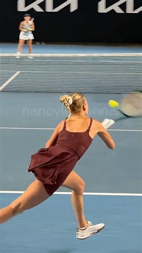 Side to Side Footwork Running Forehand & Backhand - Potapova #tennis #forehand #slowmotion #backhand