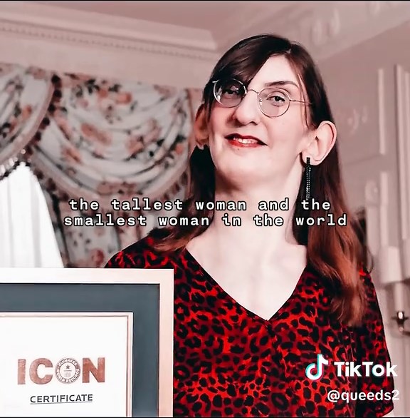 Unforgettable Meeting of the Tallest and Shortest Women