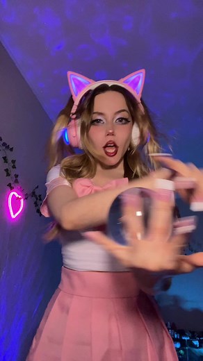 Contact Juggling Tutorial: Mastering the Art of Fushigi Ball Tricks