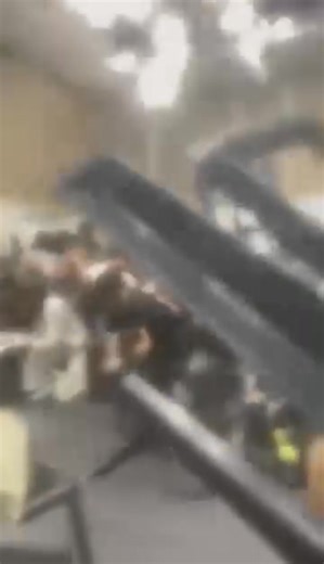 Mao kini actual nga kuha sulod sa Mapua Malayan Colleges Mindanao sa Davao city sulod sa usa ka classroom dihang mitay-og ang magnitude 7.6 nga linog. Courtesy Alyas GP | Mindanao Weather Update