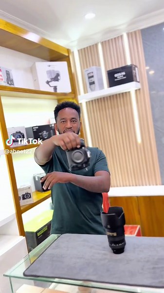 Nikon D7200 Review with 17-55mm Lens Insights