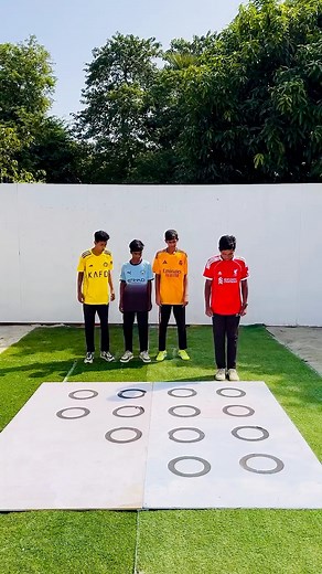 One Stroke Pattern Challenge! 🎨🔥 Who will be the ultimate winner today? 😍💥 #OneStrokeChallenge #CreativeBattle #ArtVibes #SkillShowdown #WhoWillWin | Saklain Mostak