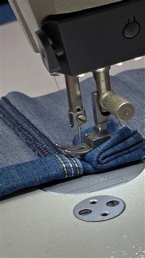 ✅️Sewing tips for hemming thick jeans without breaking needles #shorts #shortsfeed #trending