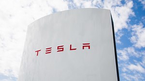 Tesla Superchargers: membership price cuts means cheaper charging for all EV owners