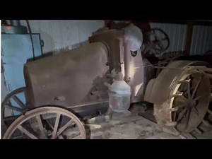 Barn find Super Rare 1913 International Tractor. Patina Pete's FIRST! Picking in Kentucky.