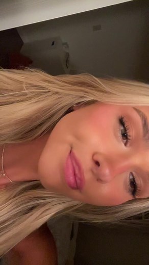 Emma Pritchard (@eemmamacdonald)’s videos with i wanna kiss you - .