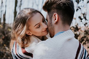 35 ways to turn a guy on (with & without touching him) - Mindful Cupid