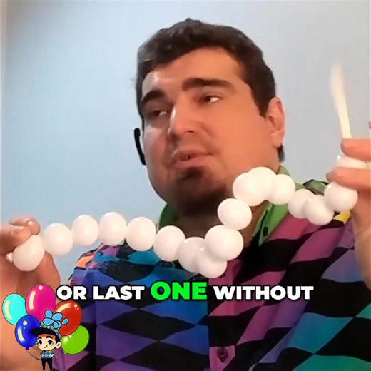 Learn the string of pearls balloon twisting technique! It's a great finger exercise to build muscle memory and keep your balloon sizes consistent. Plus, discover the secret to secure twisting! Hold tight or your balloon creation will dance away. #BalloonTwisting #BalloonArt #DIYBalloons #PartyDecor #BalloonTips #CraftTutorial | The Balloon Sculptor | Facebook