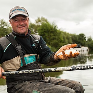 How To Use A Fishing Whip Pole (Ultimate Guide 2024) - Tackle Scout