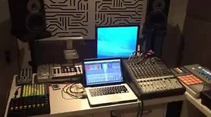 5.9K views · 86 reactions | Just doing some deep beats before to go to work. Back to my roots. | HITCH | Facebook